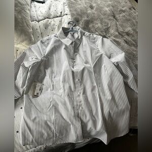 Women’s Reitmans Dress Shirt